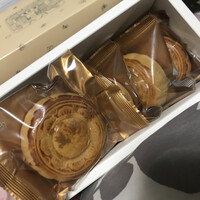 萬珍樓 本店 - 4個入り　1000円(税込)