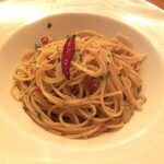 オステリアカッポローニ - 生赤唐辛子をつかったペペロンチーノ(税込)800円 ※拡大 (2020.09.09)