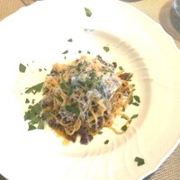 La Brianza - 放牧牛のラグータヤリン、肉肉しく味わいの濃いラグーソースとよく絡んでいる卵麺タヤリン。歯切れのいいプリッとしたタヤリン、卵味もお肉味もしっかりとてもおいしい。