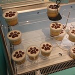 ねこねこ食パン - 肉球のプリン