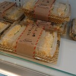 ねこねこ食パン - 美味しそうな玉子サンド。次はこれ買いたい
