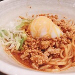 旨辛ラーメン 表裏 - 