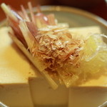 そば処 吉邦 - 8オンスで食べ損ねた冷奴を注文300円