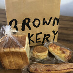 BROWN BAKERY CAFE BAR - 