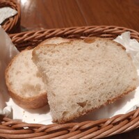 イル カルディナーレ 銀座本店 - パンも美味しい！