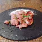 サルバドール ブラジリアンダイニング - ブラジルソーセージをスライスしてグリルしたもの。ありがちな輪切りではないのがまた良い。