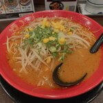 ろくの家 - 博多味噌ラーメン880円