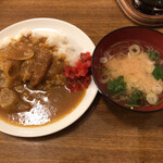 Youshoku Ookawa - カレーライス(小) 味噌汁付き