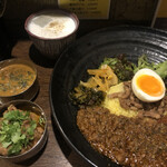 SPICY CURRY 魯珈 - 