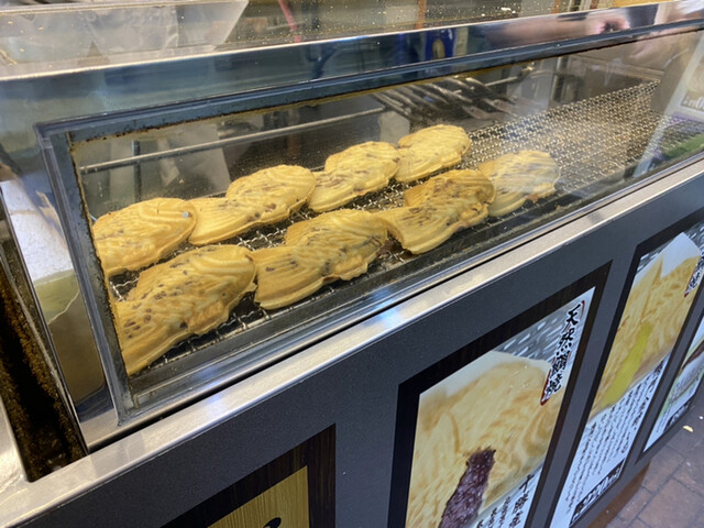 鳴門鯛焼本舗 十三店 十三 たい焼き 大判焼き 食べログ