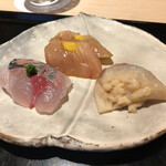 にい留 - 答志島 鰆 当日脱水塩締め 漬け、鯵 塩水漬け 3日寝かせ、長万部 北寄貝