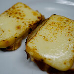 スモークチキンのトロトロチーズのせ