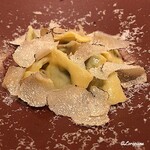 カーサ・デル・チーボ - Agnolotti del plin al tartufo appeso