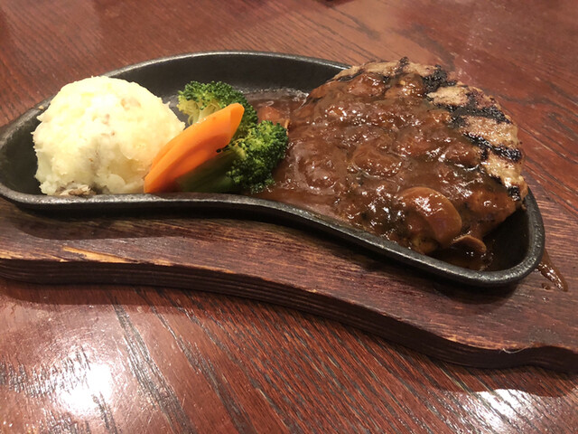 ハードロックカフェ 横浜 Hard Rock Cafe みなとみらい アメリカ料理 ネット予約可 食べログ ハードロックカフェ 横浜 Hard Rock Cafe みなとみらい アメリカ料理 ネット予約可 食べログ