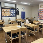 焼津ごきげん食堂 スマル家 - 店内風景（ソーシャルディスタンス）