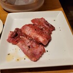 精肉店直営 焼肉定食 やまと - 