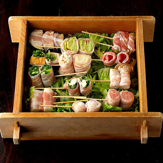 餃子・地鶏・もつ鍋 はかた屋_1