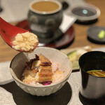 ふふ 河口湖 - 鰻山椒焼きの釜炊きご飯　湯葉餡をかけて楽しめます