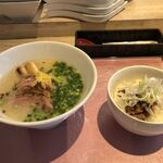 Kamoichi Wain Sakaba San - あいち鴨チャーシュー麺（塩味）と鴨葱わさび丼セット
