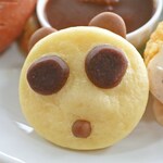 上野精養軒 本店レストラン - 見た目のかわいさだけでなく、ふんわりもっちりと 美味しいパンだよ。