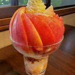 桃の農家カフェ ラペスカ - ピーチジュエル(白桃)