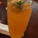 カンパリ - オレンジスカッシュ