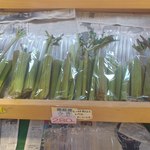 八紘学園 農産物直売所 - 【2012年06月】恵庭産の「ふき＠280円」はカットしたものです。