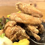 中華川食堂 - 究極の骨付きMIXからあげ ドアップ