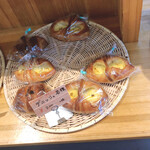 パーラー山と田んぼ - 