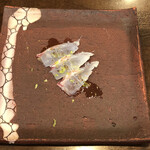 A e B - 一本釣り天然真鯛カルパッチョ