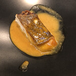 A e B - 天然真鯛のインパデッラ、車海老のソース