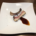 A e B - アナグマのアルフォルノ、山梨のバルサミコと、自家製赤ワイン塩