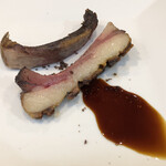 A e B - アナグマのアルフォルノ、山梨のバルサミコと、自家製赤ワイン塩