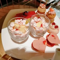 ロビーラウンジ 「マーブルラウンジ」 ヒルトン東京 - デザートワゴンから