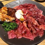 Yakiniku Toraji - コース肉タレ