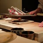 たかおか - 棒寿司を炭火で温めて