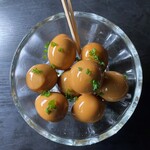 Sumiyaki Itarian Sakaba Sumiricchi - うずらの燻製卵