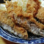 かつ義 - 「アジフライ＆ひれカツ定食」