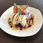 アイプラス - プレートワッフル