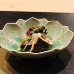 よし澤 - 秋サバの炙り　どんこ椎茸　長芋　京都産水菜　ミズ　菊のジュレ