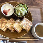 喫茶 nagi - ホットサンド　400円