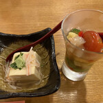 まるごと海 - お通し。2つともお出汁が効いて美味しいです