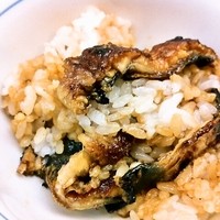 うなぎ和食  しら河 今池ガスビル店 - まずはご飯と鰻をまぜてそのまま