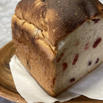 シエスタ - クランベリーの食パン