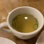 南海飯店 - かたい焼ソバのスープ