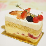 オーボンヴュータン - ビスキュイ　オー　フリュイ