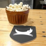 Hathor - 無限ポップコーンとコースター