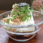 桶家乃隠居 - 冷奴１/４丁