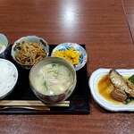 話食酒歌 トロントロン - この日は魚定食のみ