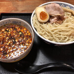 頑固麺 - 冷し魚介 マーラー油つけ麺